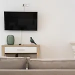 Apartman Miral Beachside 3 - By Hd